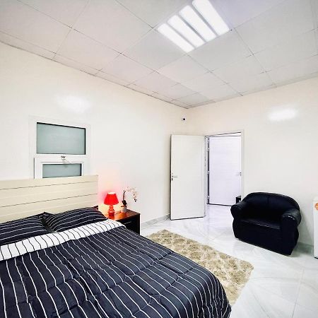 Private 2Bedroom Villa With T&B And Kitchenette Near Abu Dhabi International Airport Zewnętrze zdjęcie