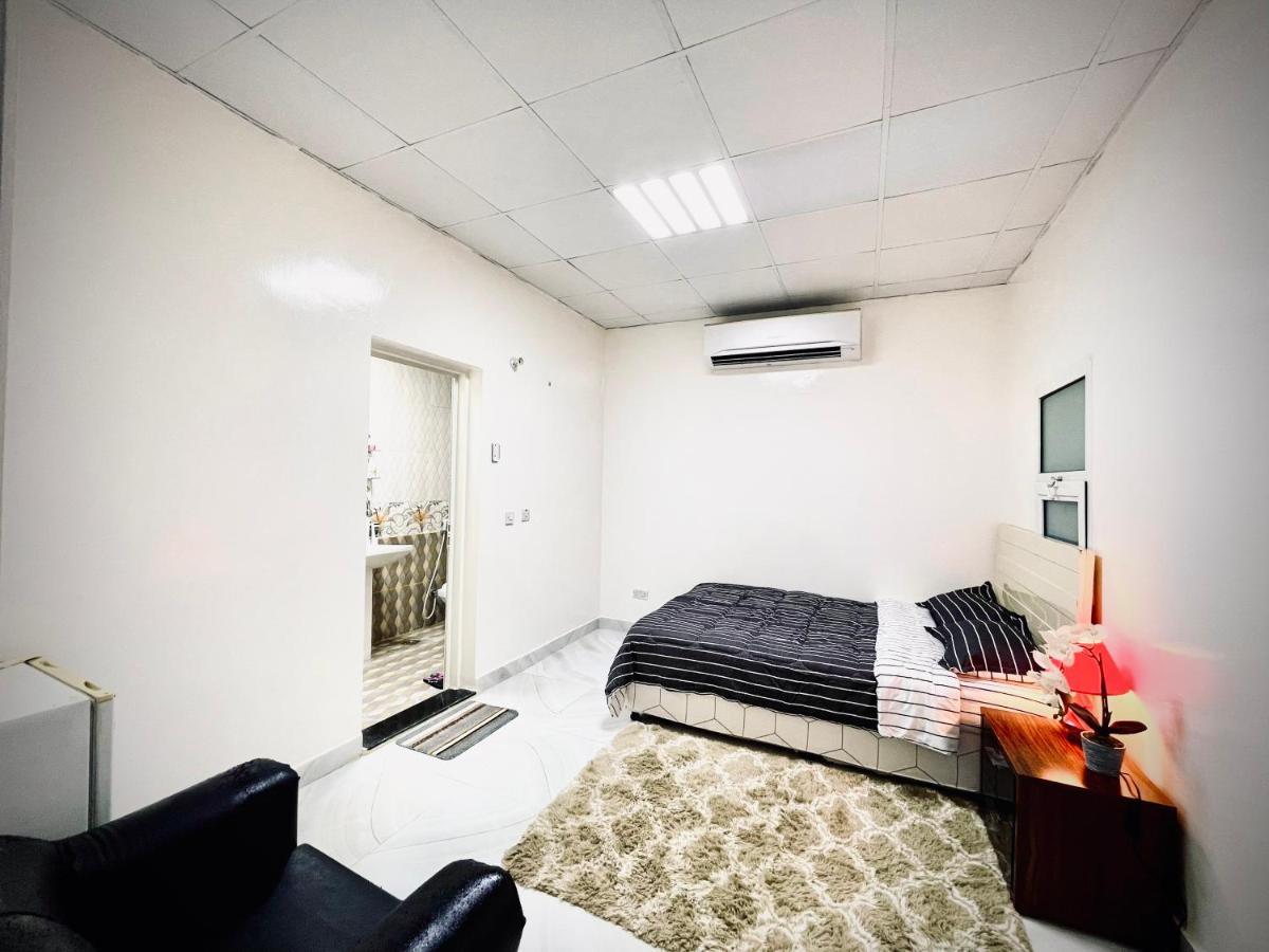 Private 2Bedroom Villa With T&B And Kitchenette Near Abu Dhabi International Airport Zewnętrze zdjęcie